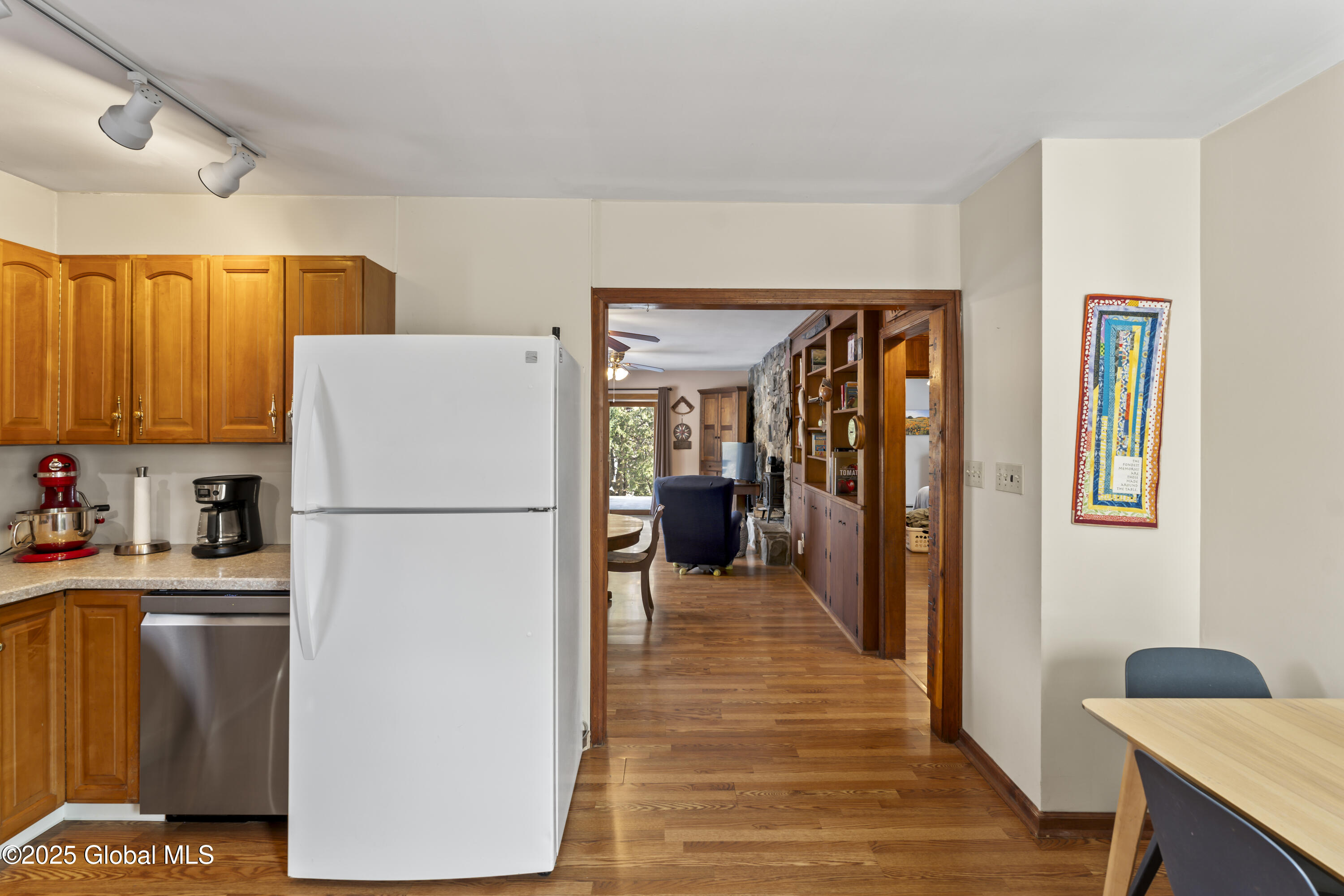 1291 Putnam Road Schenectady, NY 12306 - Photo 6 of 48 6