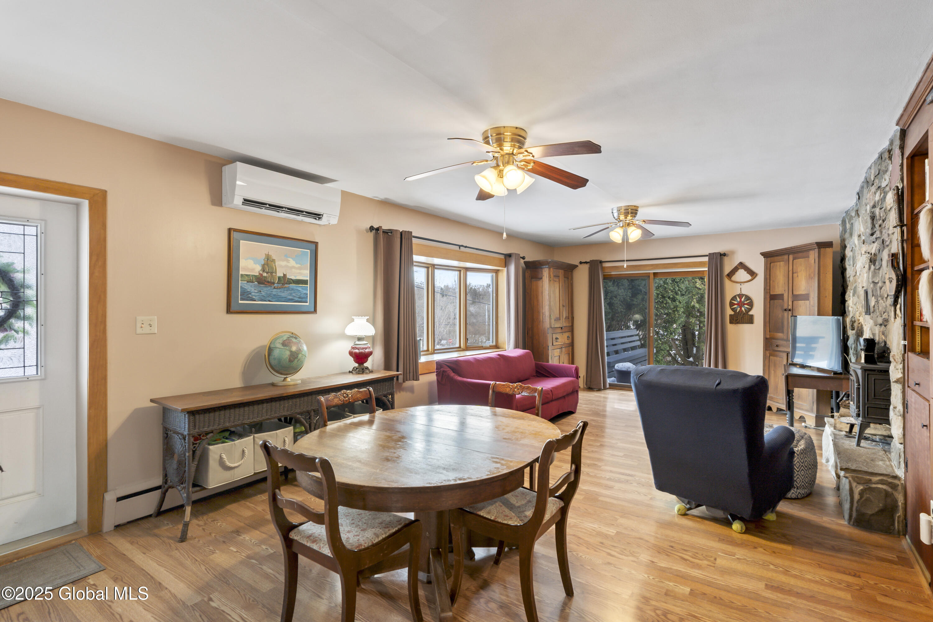 1291 Putnam Road Schenectady, NY 12306 - Photo 9 of 48 9