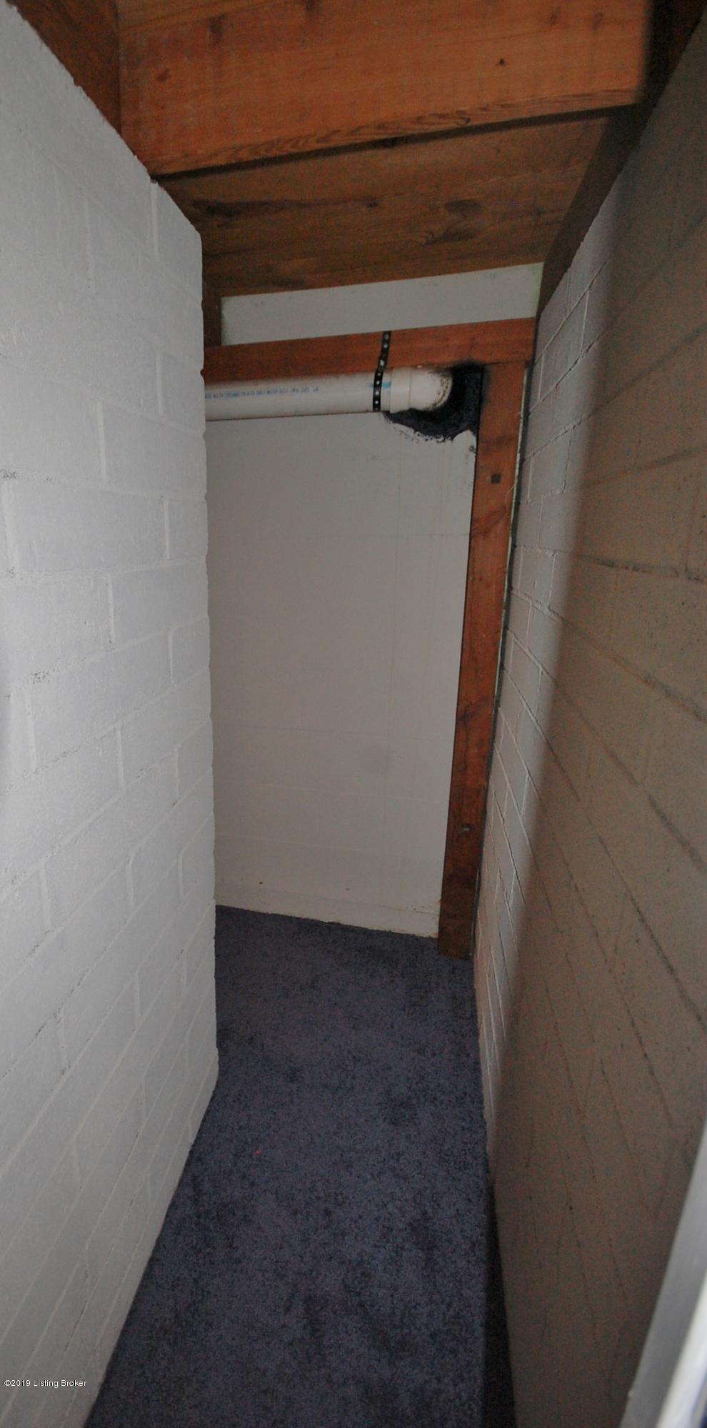 714 Antrim Road Louisville, KY 40207 - Photo 37 of 51 Where does this basement hall go?