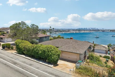 $5,499,900 | 827 Rosecrans Street, San Diego, CA 92106
