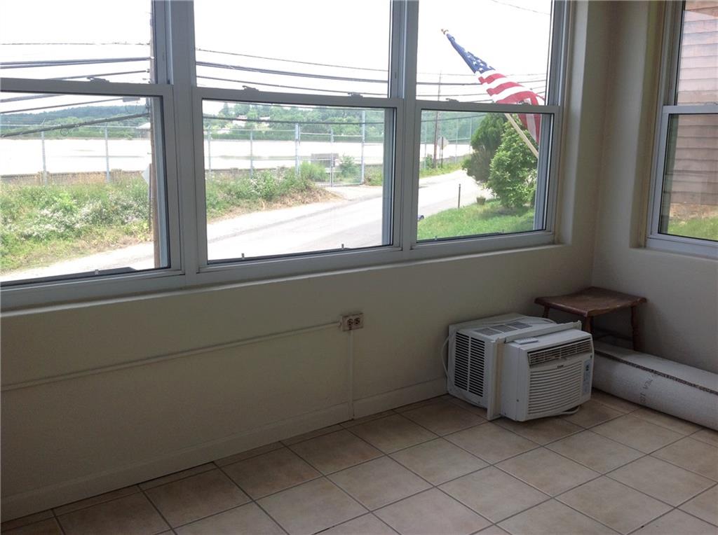 602 Friday Road Pittsburgh, PA 15209 - Photo 23 of 25 3 Season Room with all new Thermo Twin Windows.