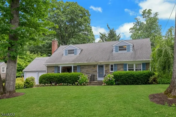 $1,369,000 | 28 Oak Drive, Chatham, NJ 07928