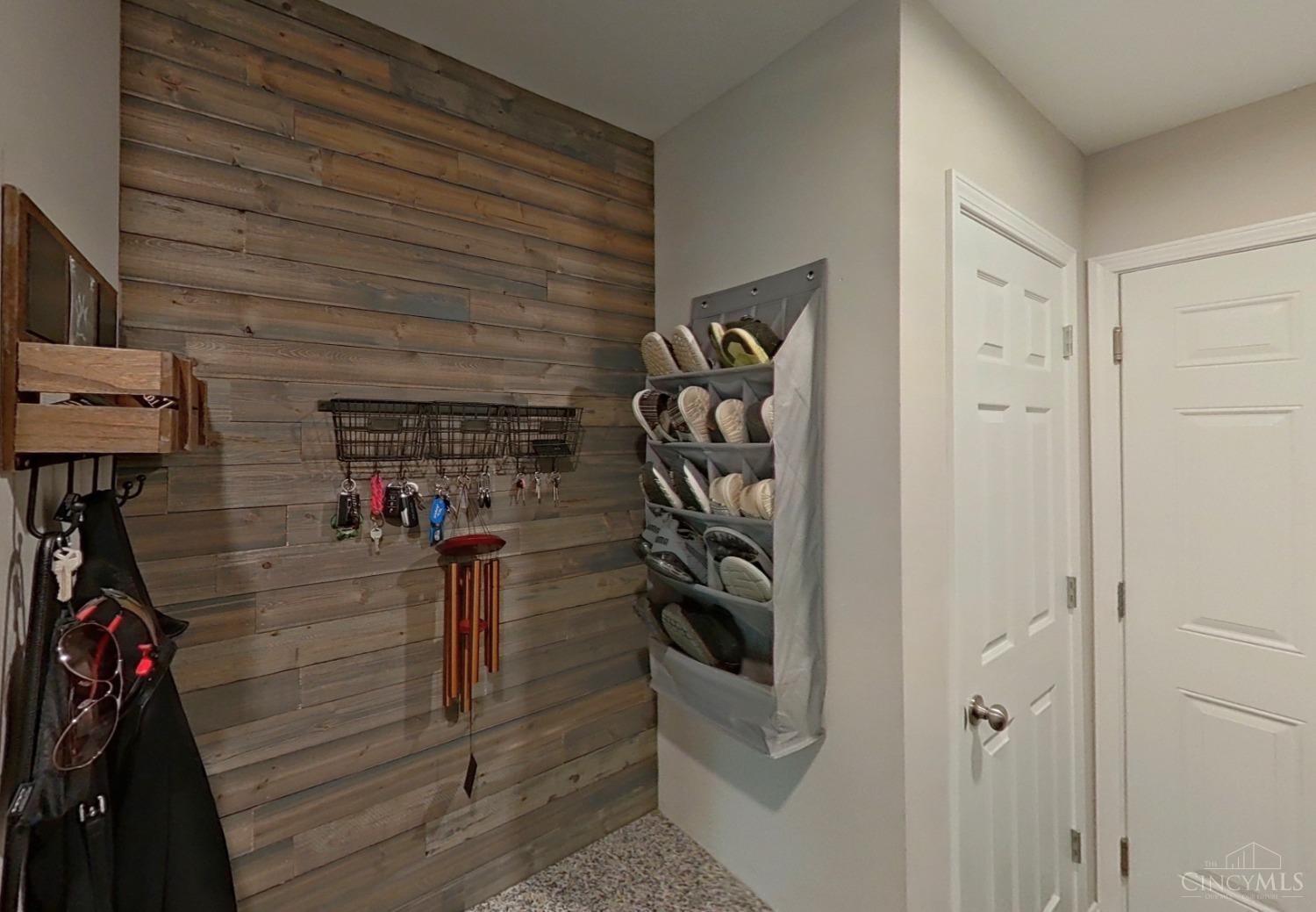 4514 Schoolhouse Road Batavia, OH 45103 - Photo 51 of 86 Laundry Room