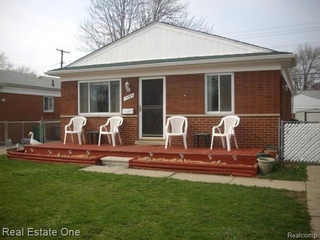 11099 Toepfer Road Warren, MI 48089 - Photo 1 of 8 toepferfront