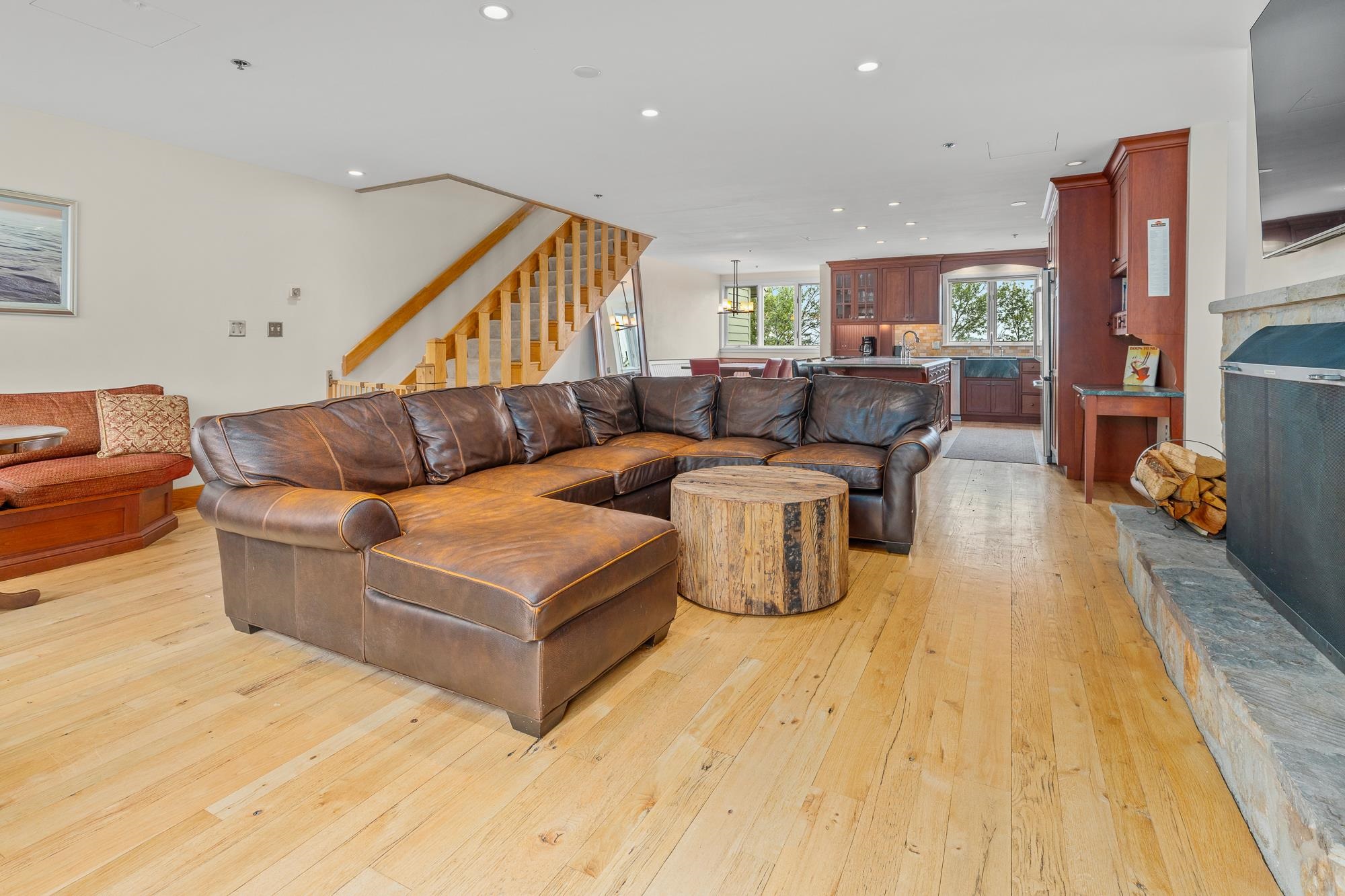 51 Village Square Stratton, VT 05340 - Photo 23 of 59