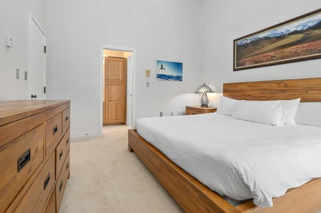 $1,300,000 | 51 Village Square, Stratton, VT 05340