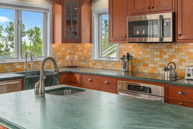 $1,300,000 | 51 Village Square, Stratton, VT 05340