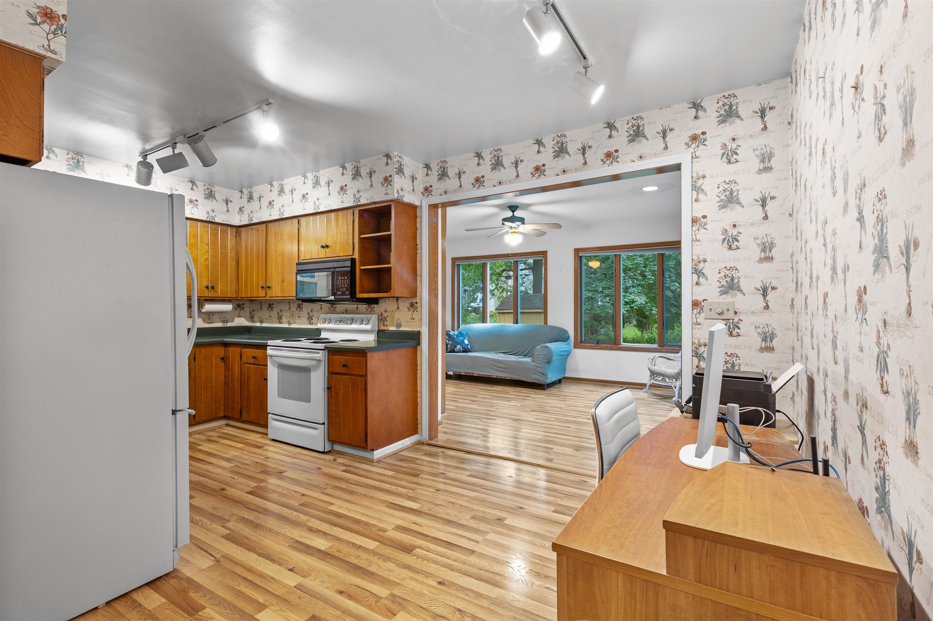 4121 Mineral Point Road Madison, WI 53711 - Photo 8 of 26 Gallery Image 8