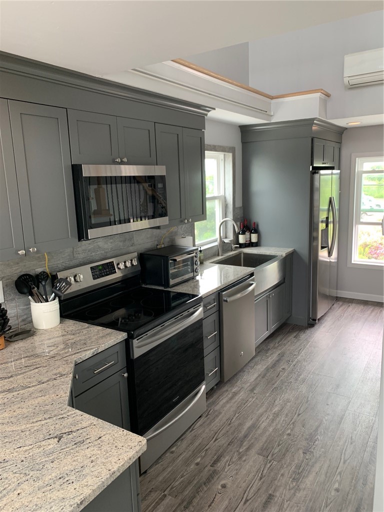 46 Follett Road Narragansett, RI 02882 - Photo 4 of 12