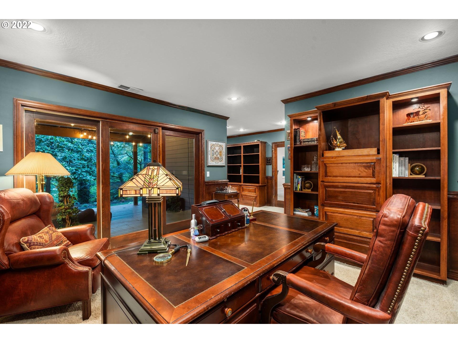 1991 Ridgewood Road Lake Oswego, OR 97034 - Photo 23 of 32 Gallery Image 23