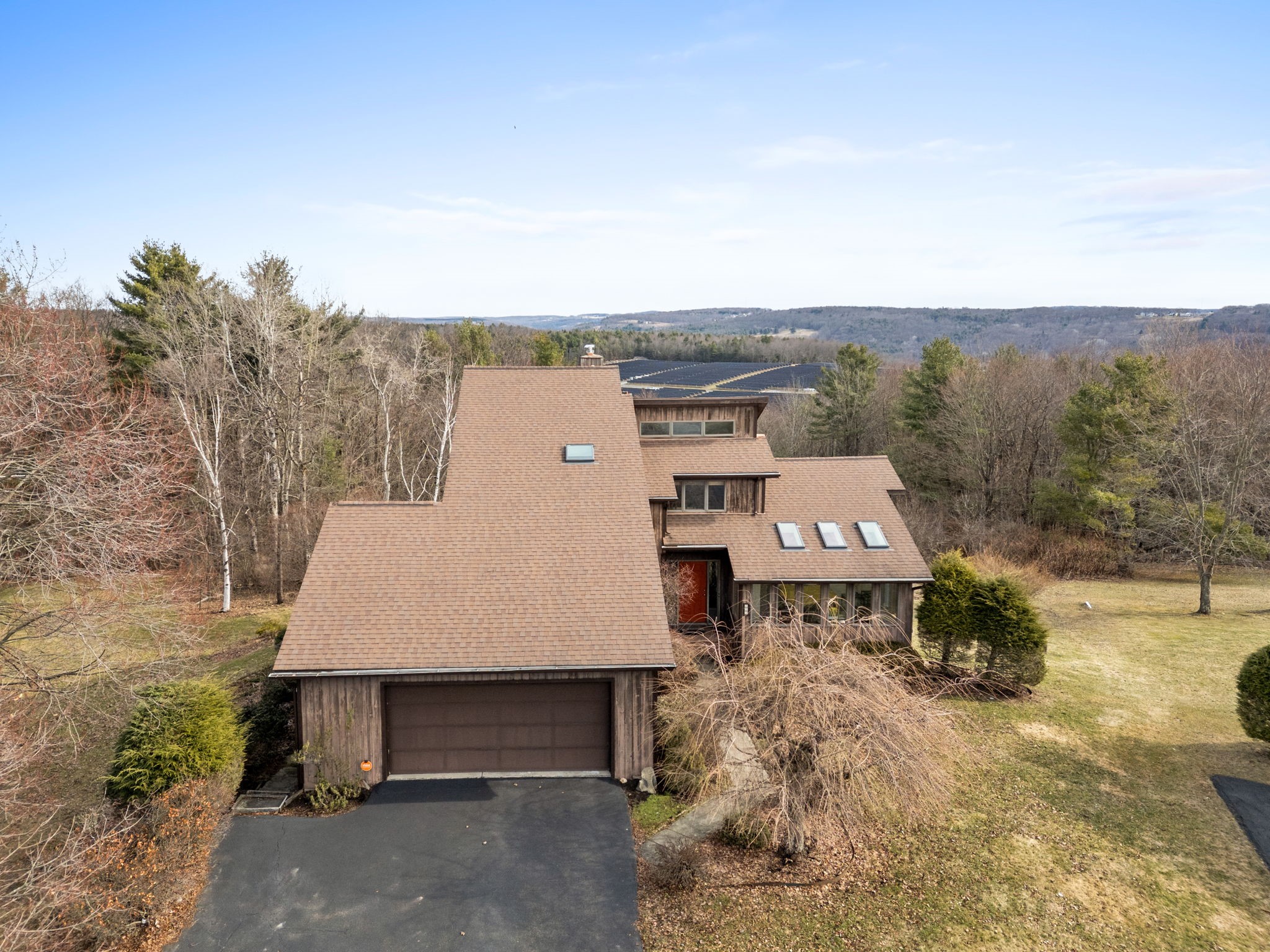 935 Springview Drive Endicott, NY 13760 - Photo 5 of 48
