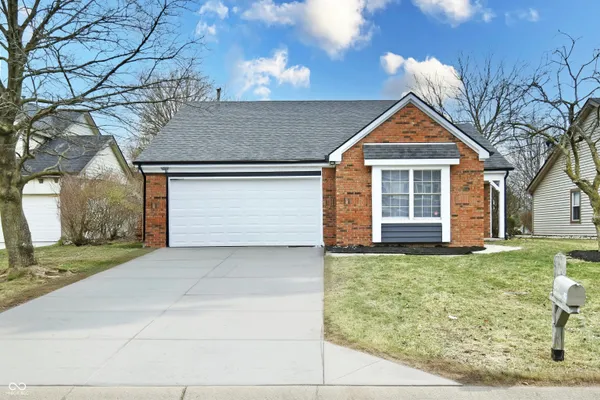 $329,900 | 8547 Rock Hollow Circle, Indianapolis, IN 46256