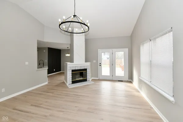 $329,900 | 8547 Rock Hollow Circle, Indianapolis, IN 46256