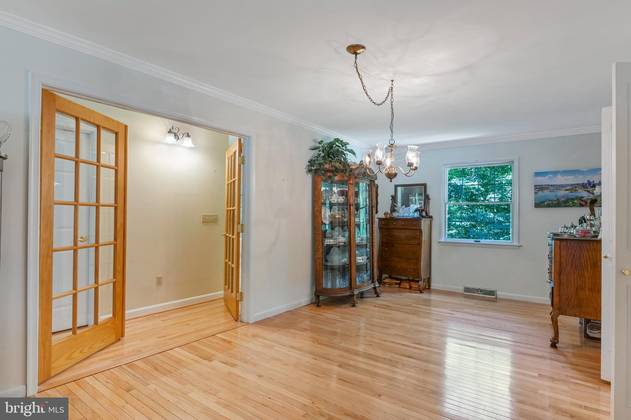 1960 Valley Road Annapolis, MD 21401 - Photo 12 of 45 Formal dining area