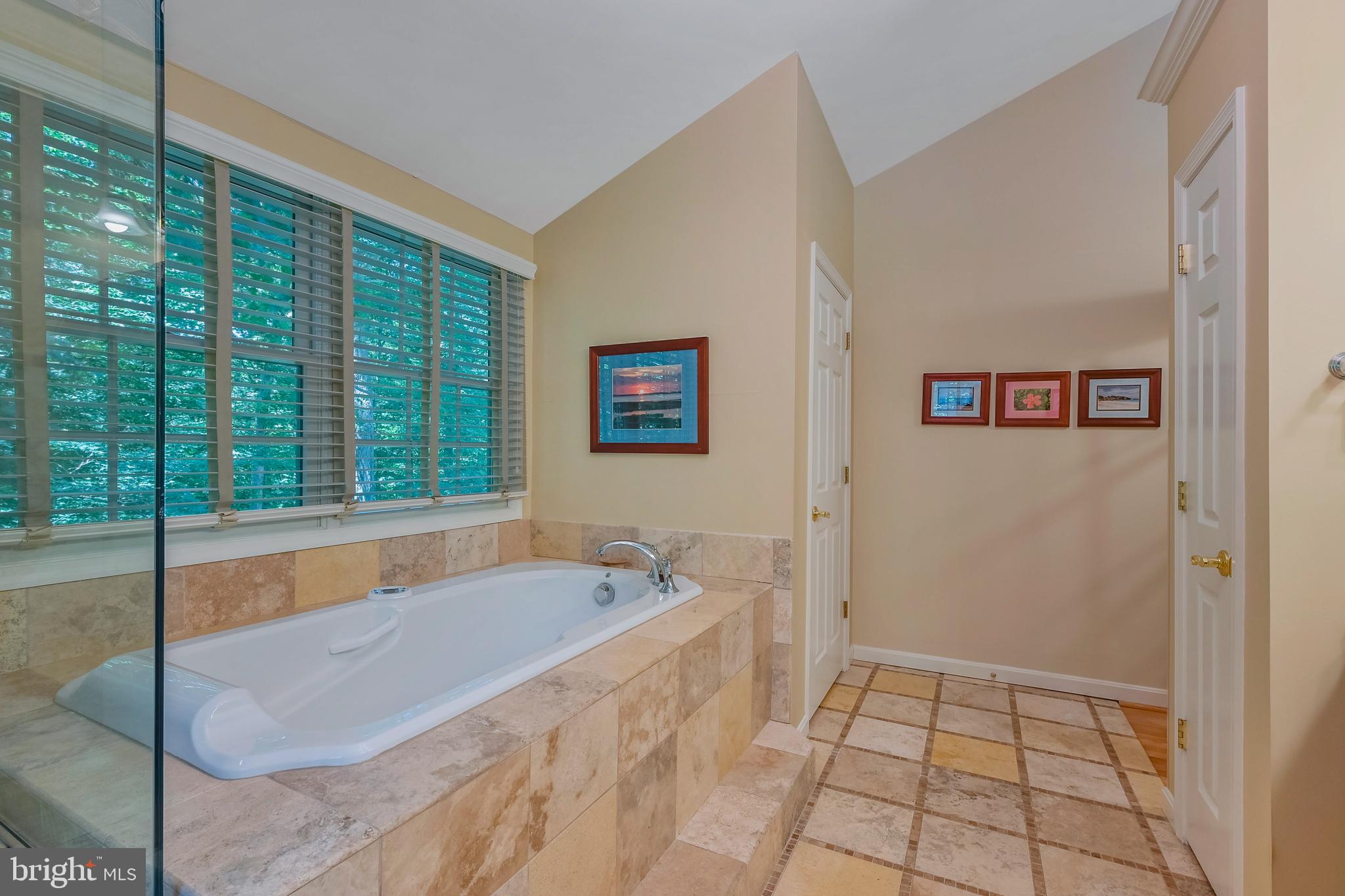 1960 Valley Road Annapolis, MD 21401 - Photo 16 of 45 Relaxing soaker tub