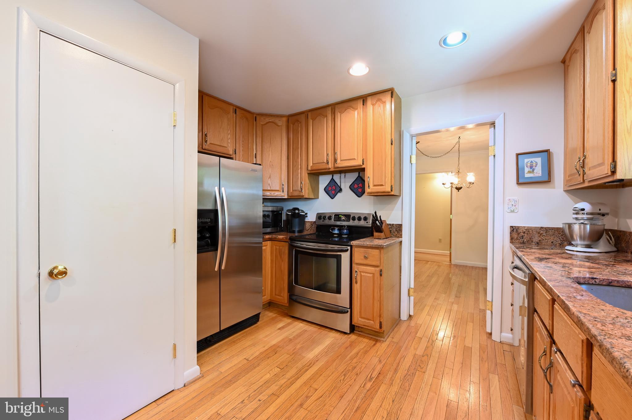 1960 Valley Road Annapolis, MD 21401 - Photo 19 of 45 Kitchen has granite and stainless appliances
