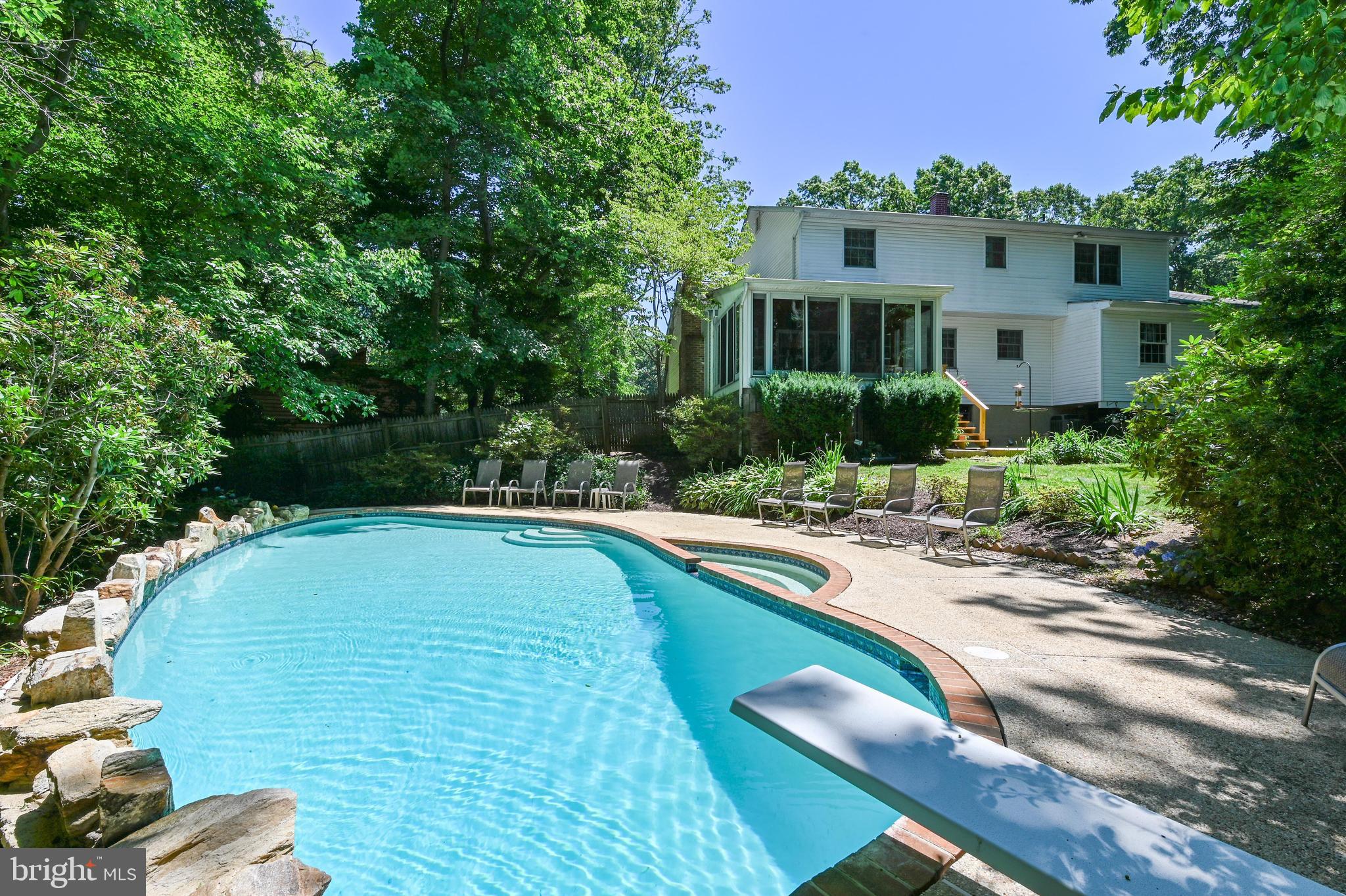 1960 Valley Road Annapolis, MD 21401 - Photo 3 of 45 Totally private in-ground pool