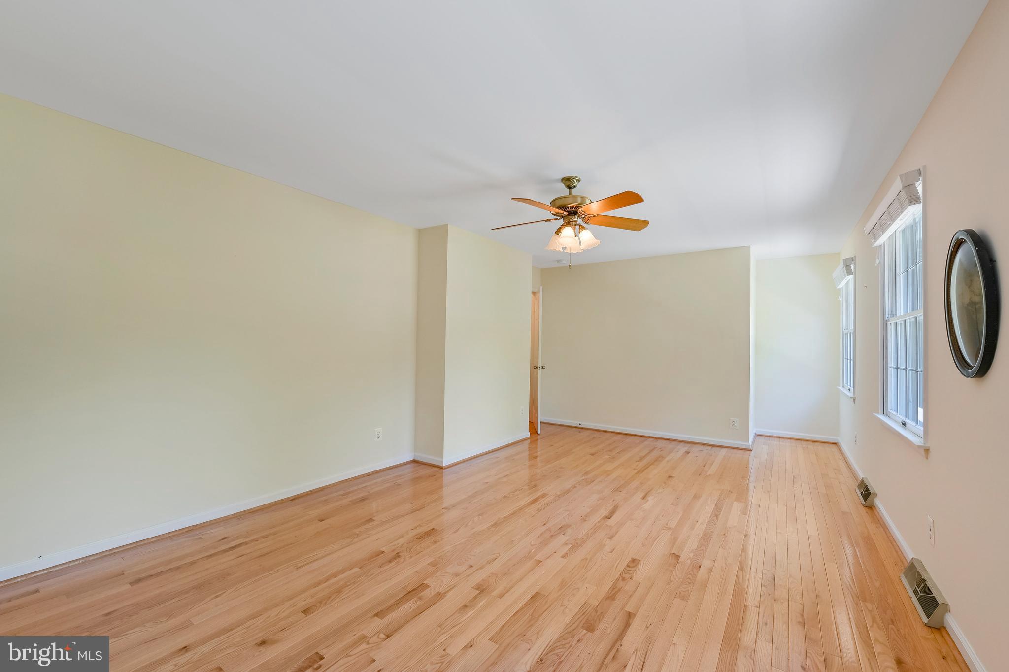 1960 Valley Road Annapolis, MD 21401 - Photo 33 of 45 Very large upstairs room ideal for office