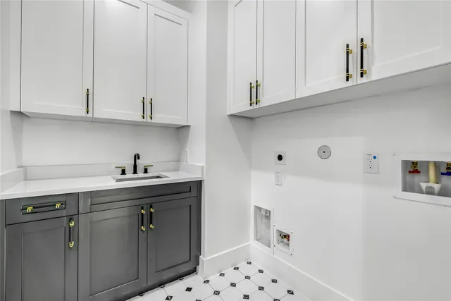 $950,000 | 1911 Lauderdale Street, Houston, TX 77030