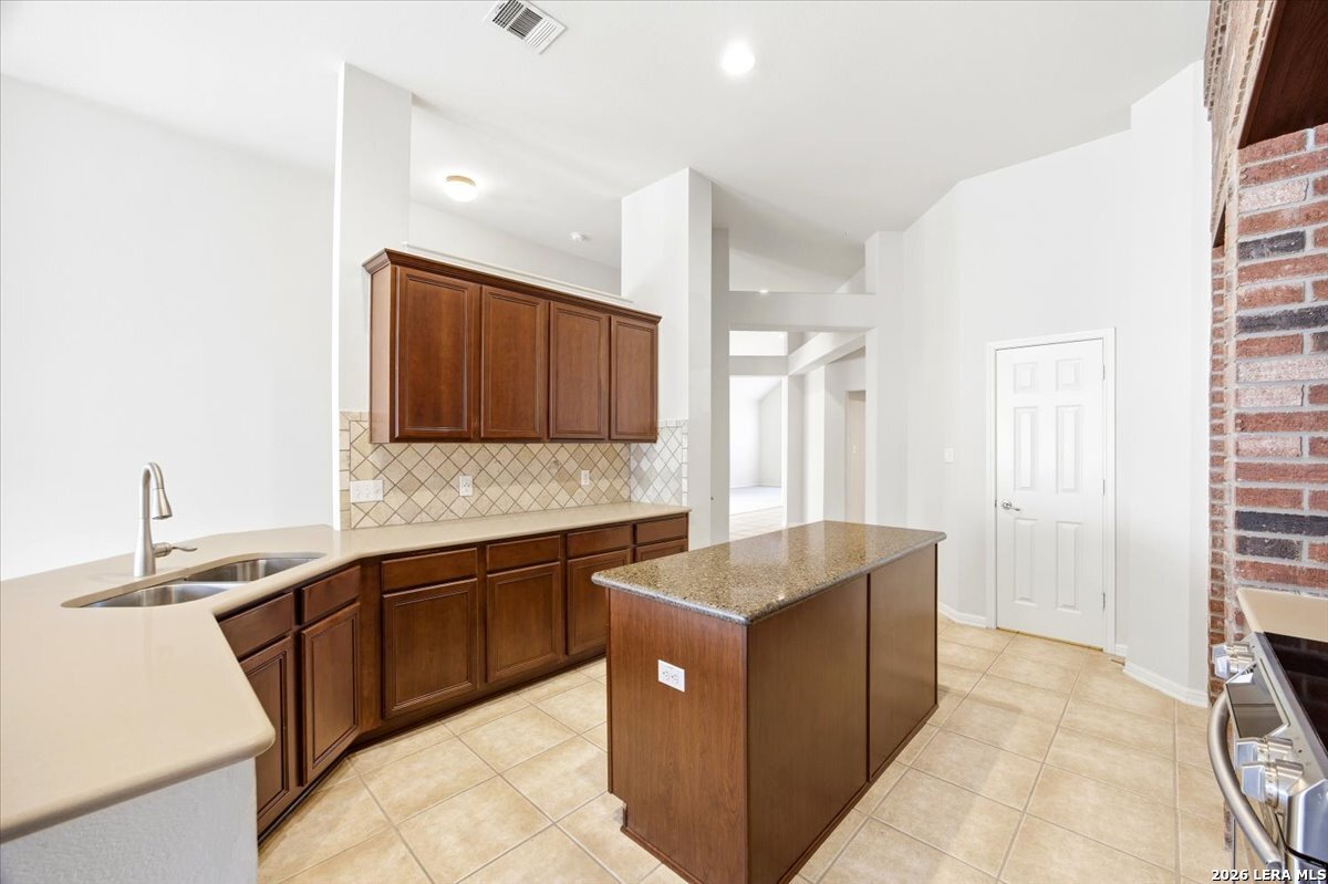 13115 5 Brooks Helotes, TX 78023 - Photo 14 of 36