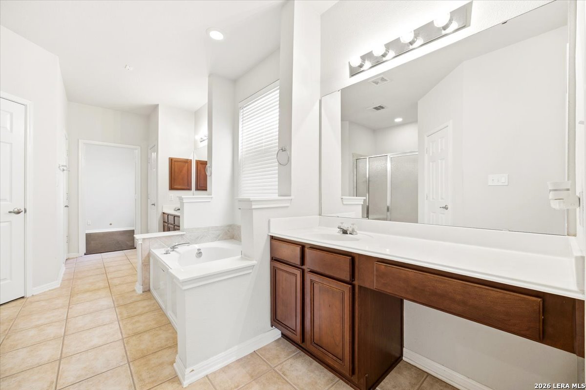 13115 5 Brooks Helotes, TX 78023 - Photo 22 of 36