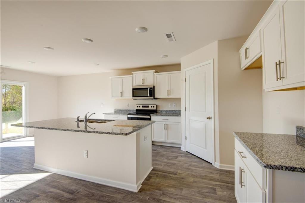 381 Towhee Trail, Unit 8 Lexington, NC 27295 - Photo 31 of 34