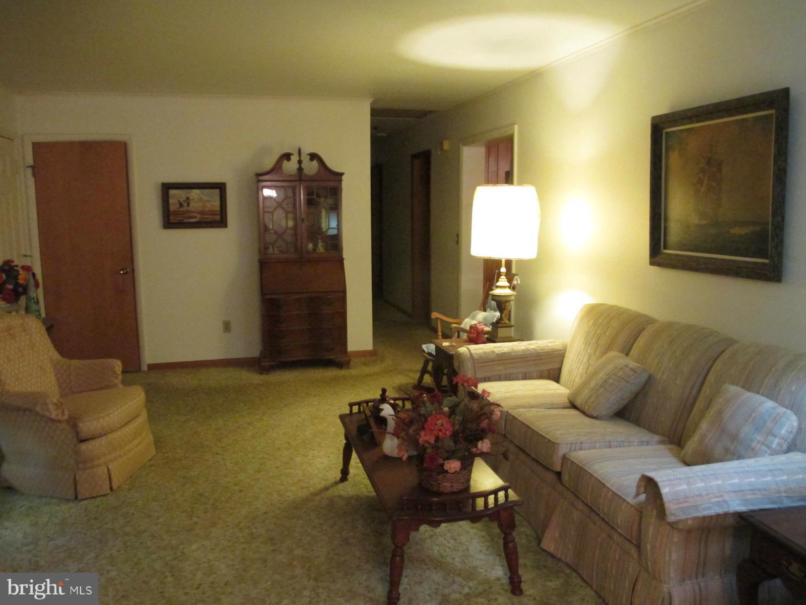 401 Pear Tree Point Road Chestertown, MD 21620 - Photo 4 of 16 Living Room