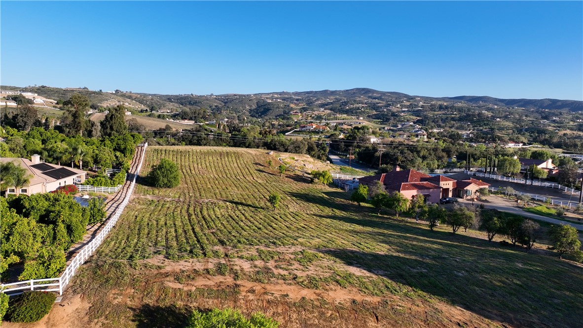 41425 Vía Del Toronjo Temecula, CA 92592 - Photo 15 of 19