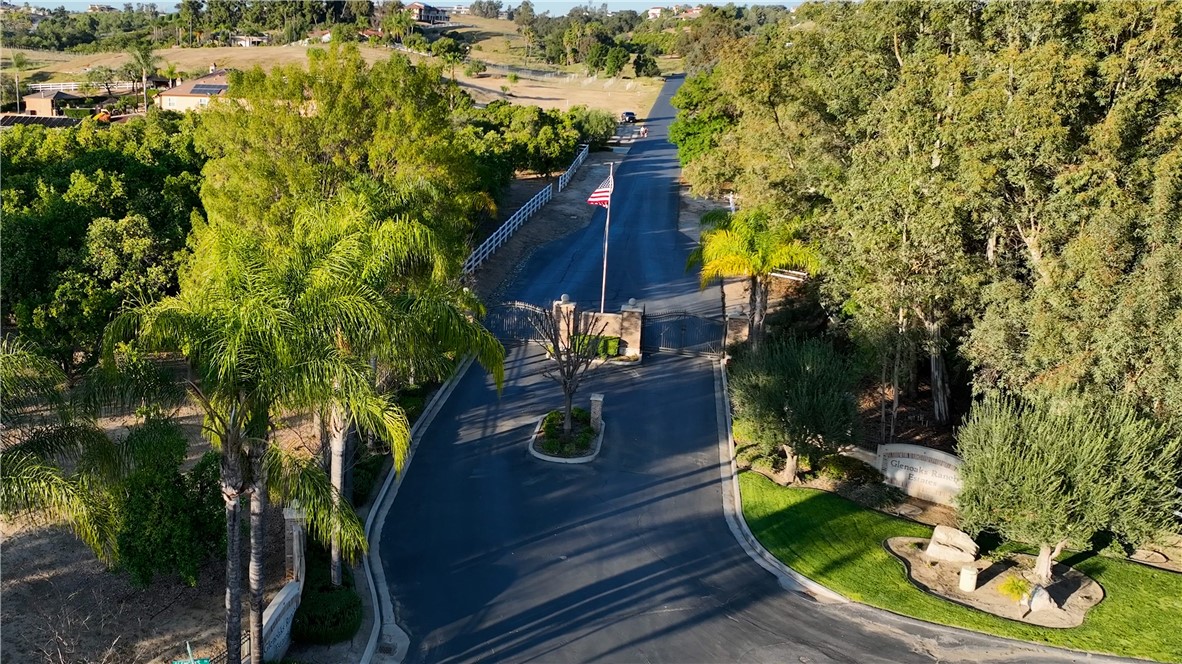 41425 Vía Del Toronjo Temecula, CA 92592 - Photo 16 of 19