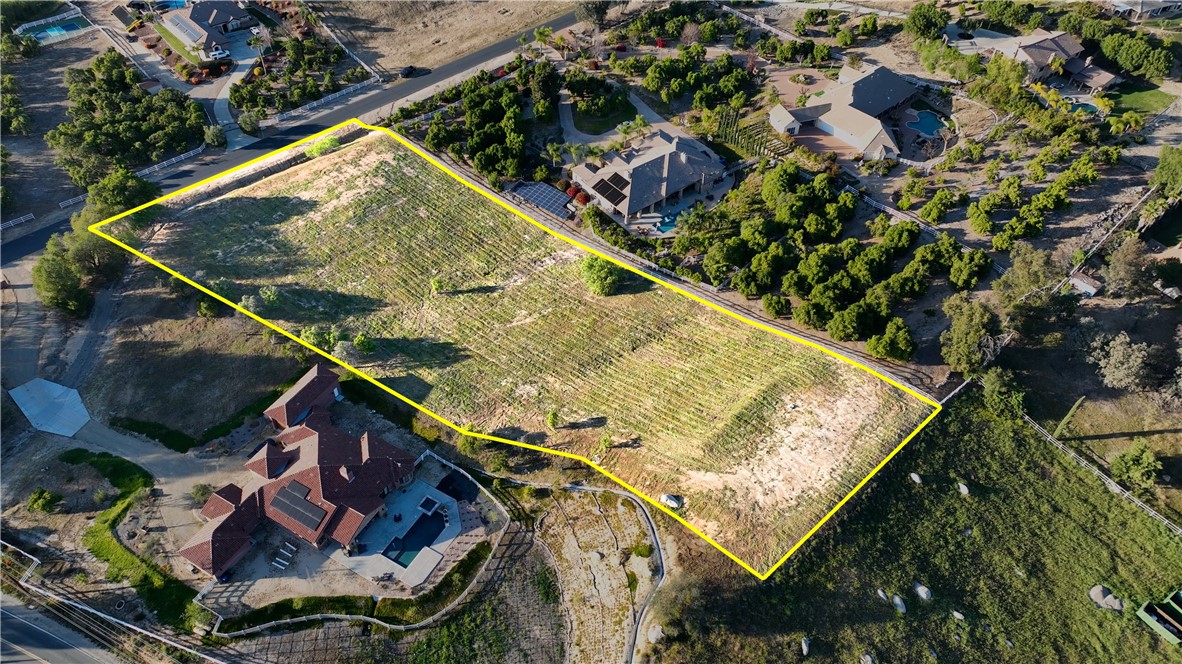 41425 Vía Del Toronjo Temecula, CA 92592 - Photo 5 of 19