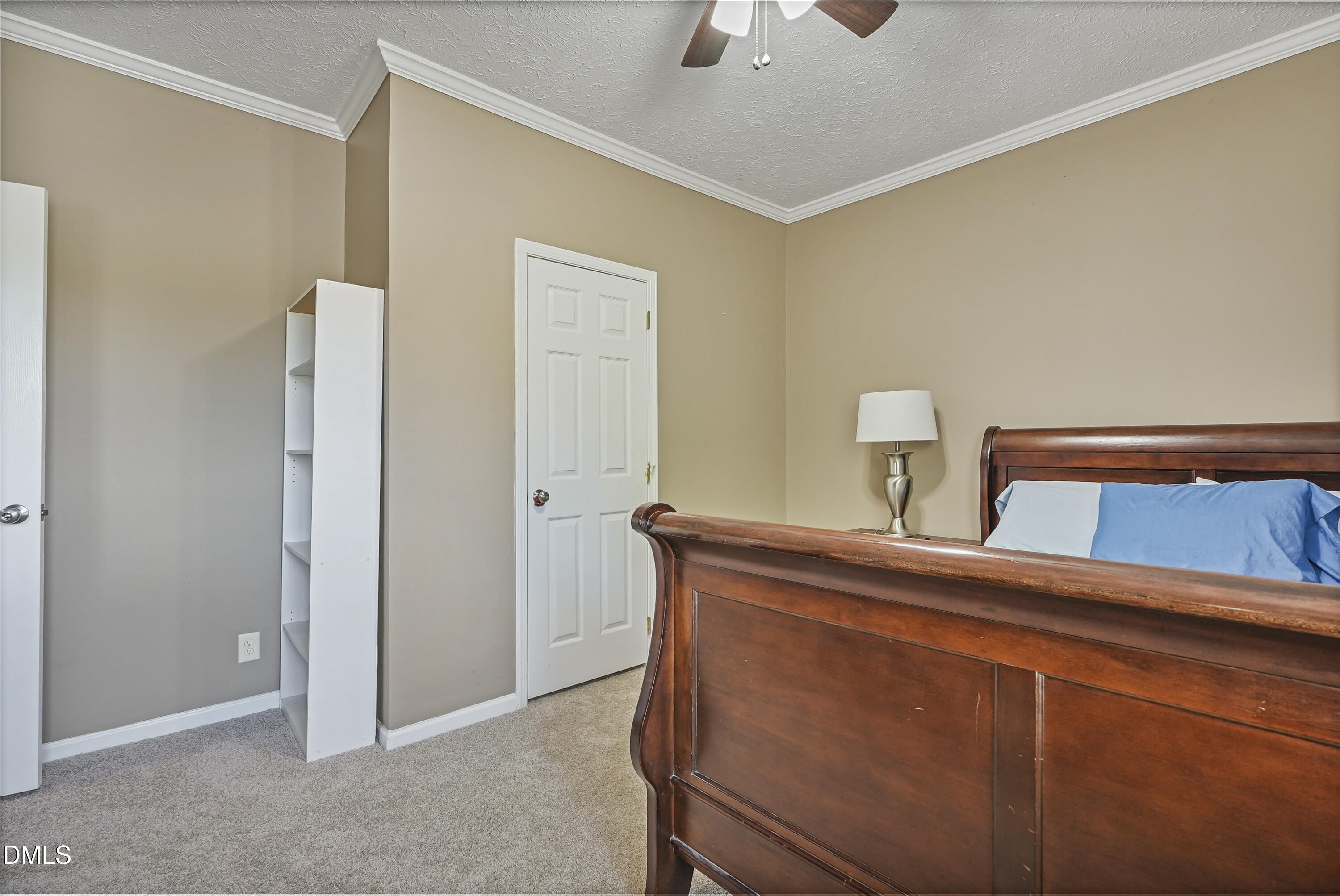 700 Mann Road Coats, NC 27521 - Photo 22 of 35 a room with a table and potted plant