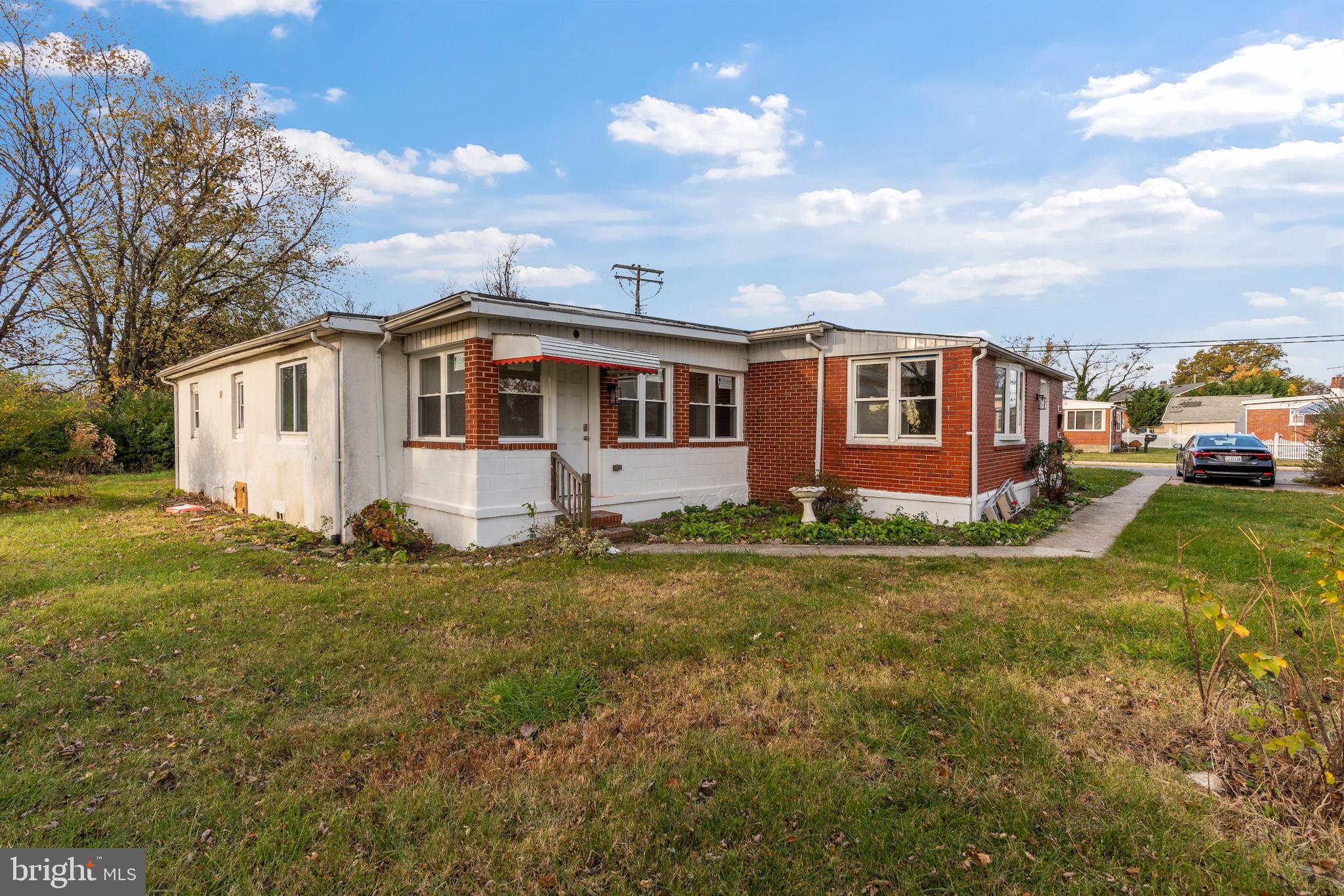 730 New Pittsburg Avenue, Unit 2 Baltimore, MD 21222 - Photo 25 of 27 a view of a house with a yard