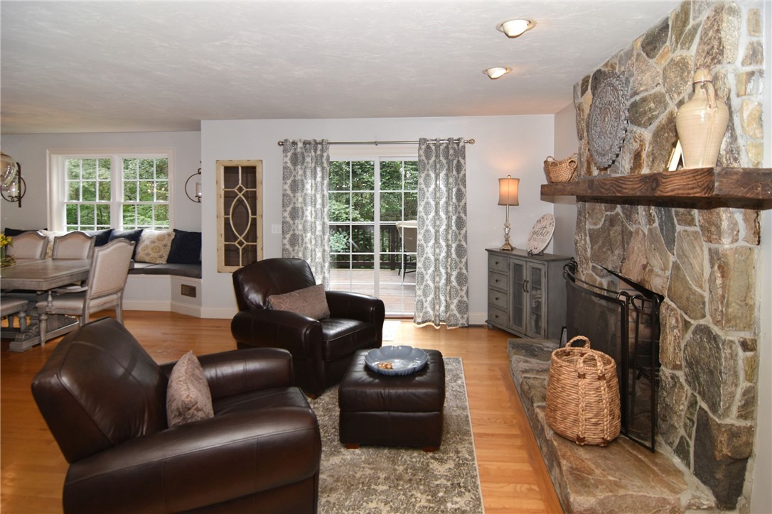 106 Tower Hill Road Cumberland, RI 02864 - Photo 13 of 36