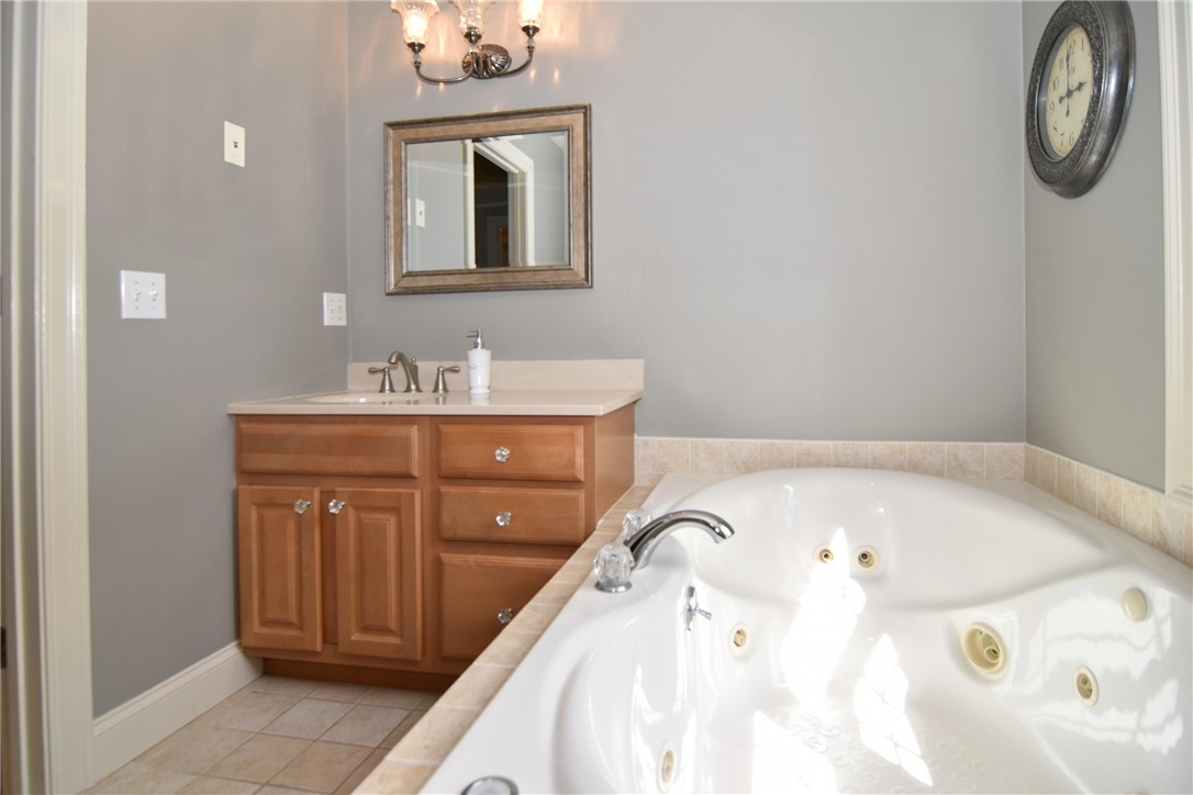 106 Tower Hill Road Cumberland, RI 02864 - Photo 19 of 36