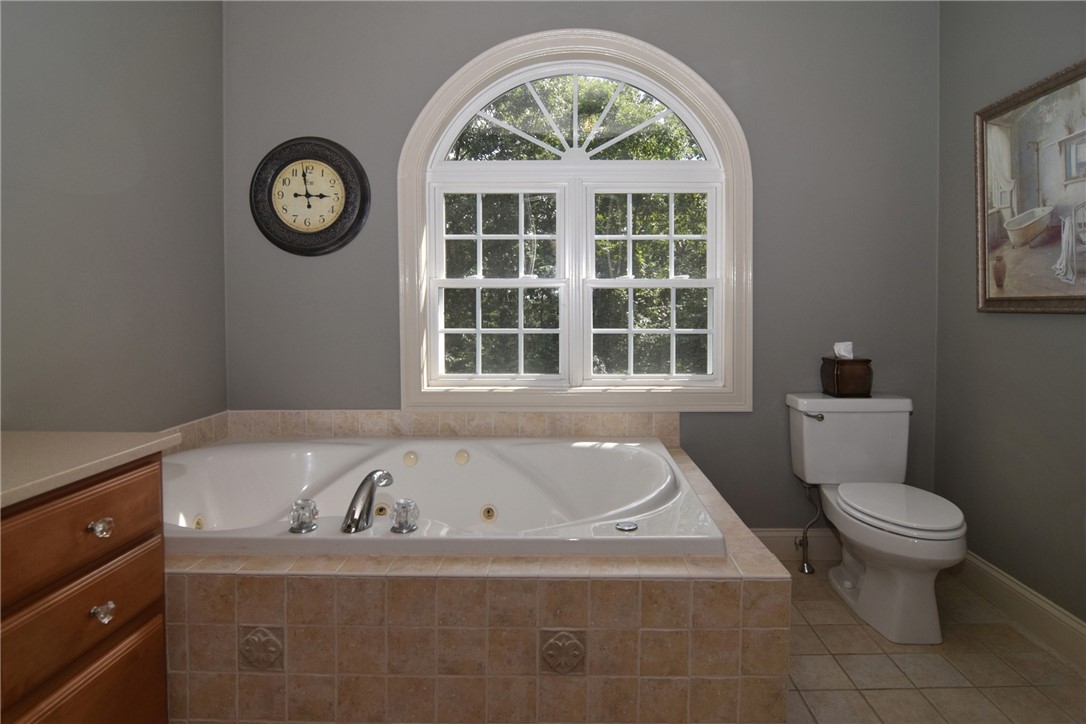 106 Tower Hill Road Cumberland, RI 02864 - Photo 20 of 36