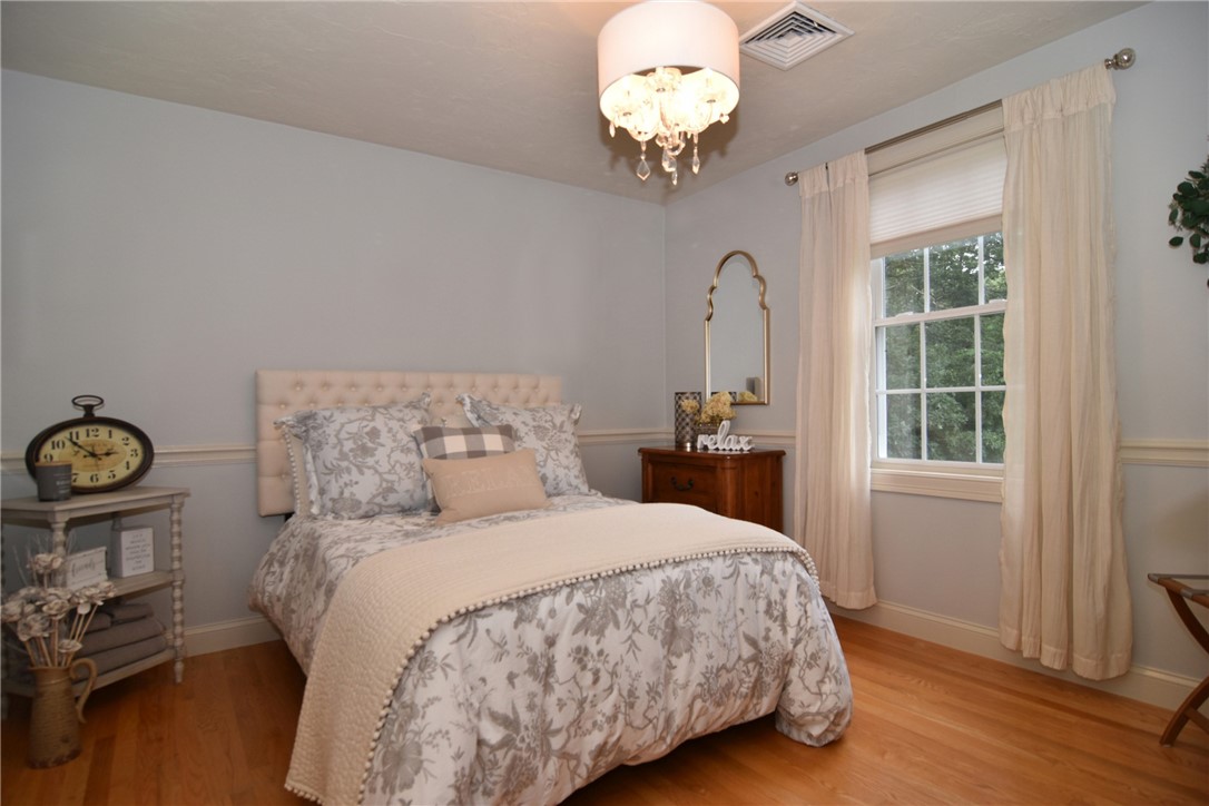 106 Tower Hill Road Cumberland, RI 02864 - Photo 21 of 36