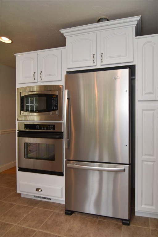 106 Tower Hill Road Cumberland, RI 02864 - Photo 8 of 36