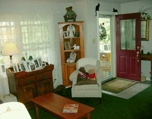 113 Main Street Irwin, PA 15642 - Photo 2 of 8 Living Room.