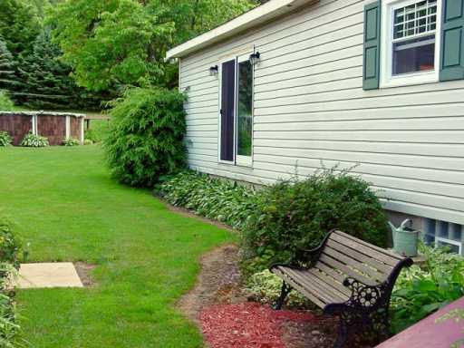 113 Main Street Irwin, PA 15642 - Photo 7 of 8 Yard/Garden.