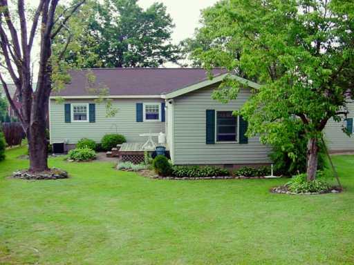 113 Main Street Irwin, PA 15642 - Photo 8 of 8 Yard/Garden.