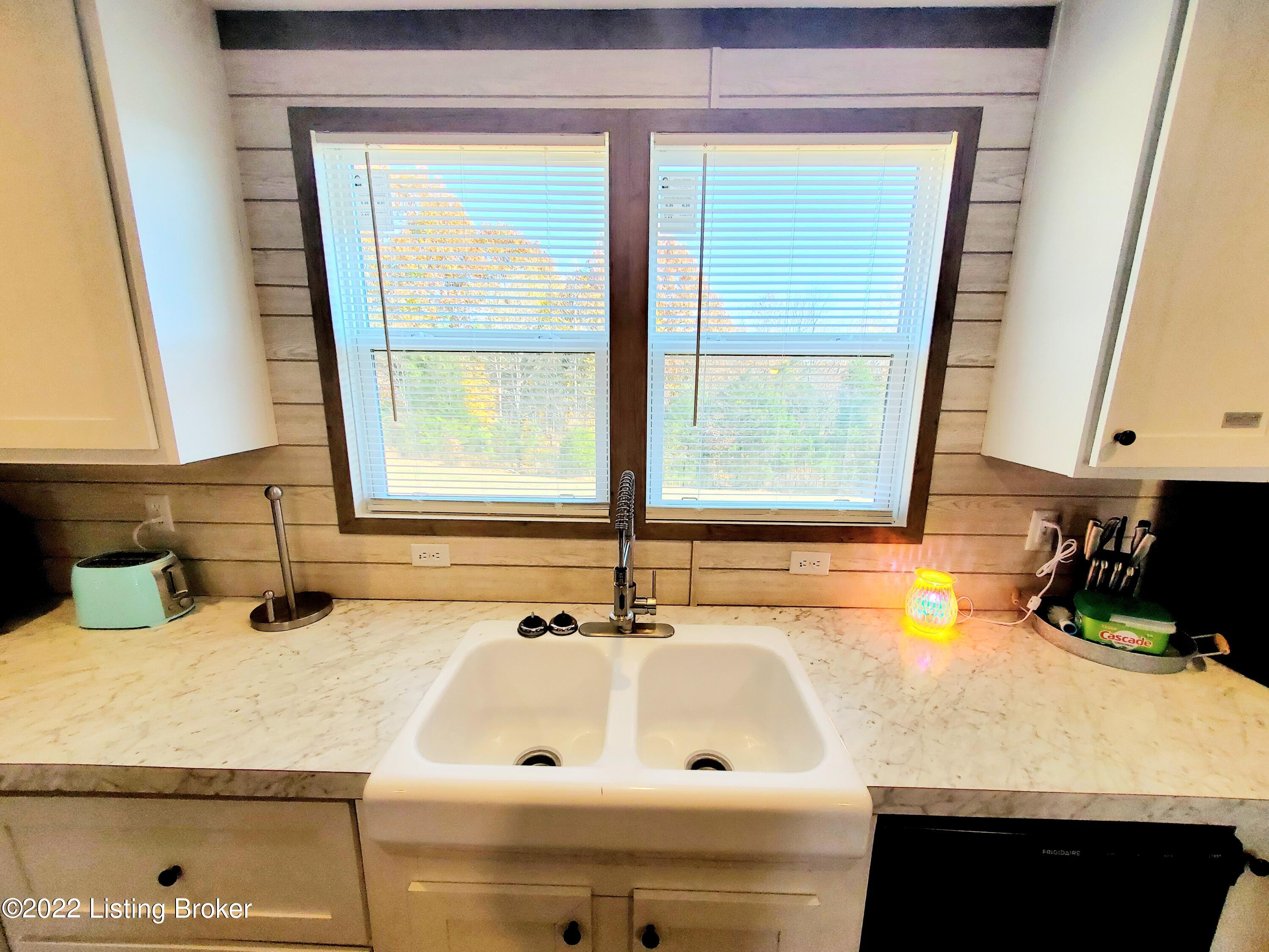 69 Hunter Lane Springfield, KY 40069 - Photo 10 of 36 Farm sink with a view!
