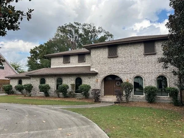 $549,000 | 1901 Transcontinental Drive, Metairie, LA 70001