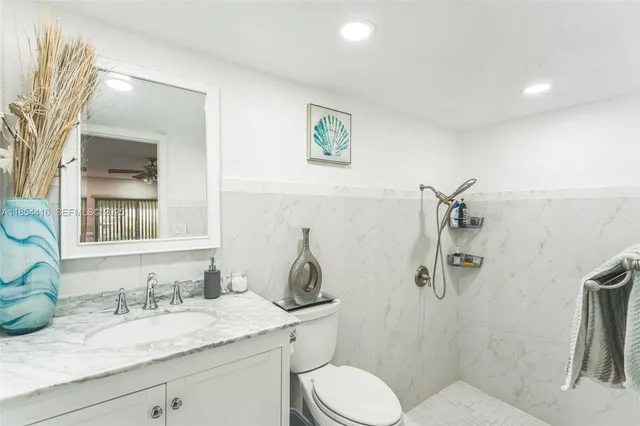 $4,500 | 5706 South Travelers Palm Lane, Tamarac, FL 33319