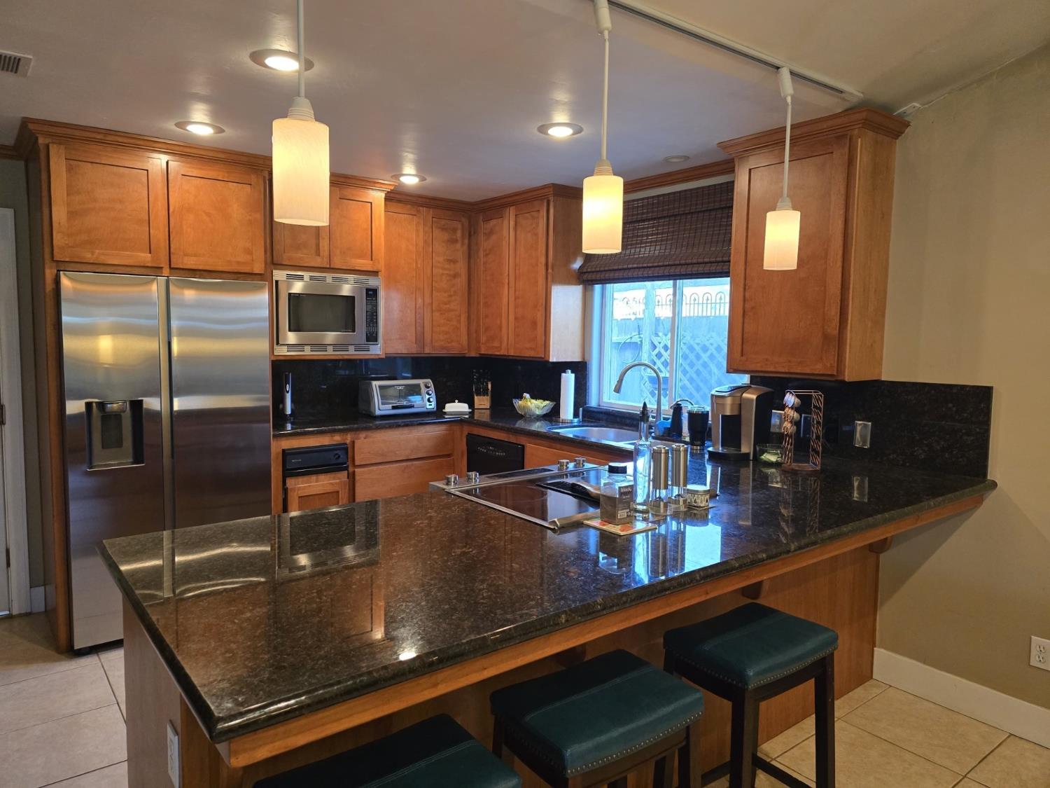 3034 Greenwood Court Merced, CA 95340 - Photo 3 of 23