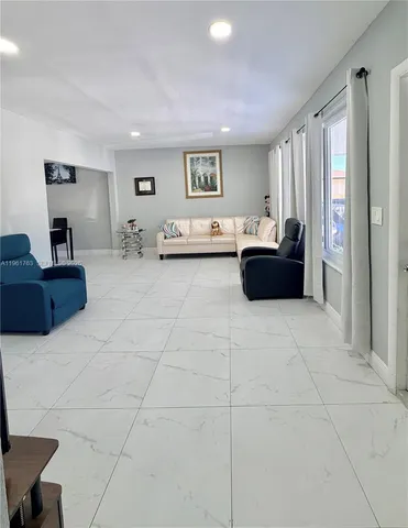 $750,000 | 598 East 41st Street, Hialeah, FL 33013