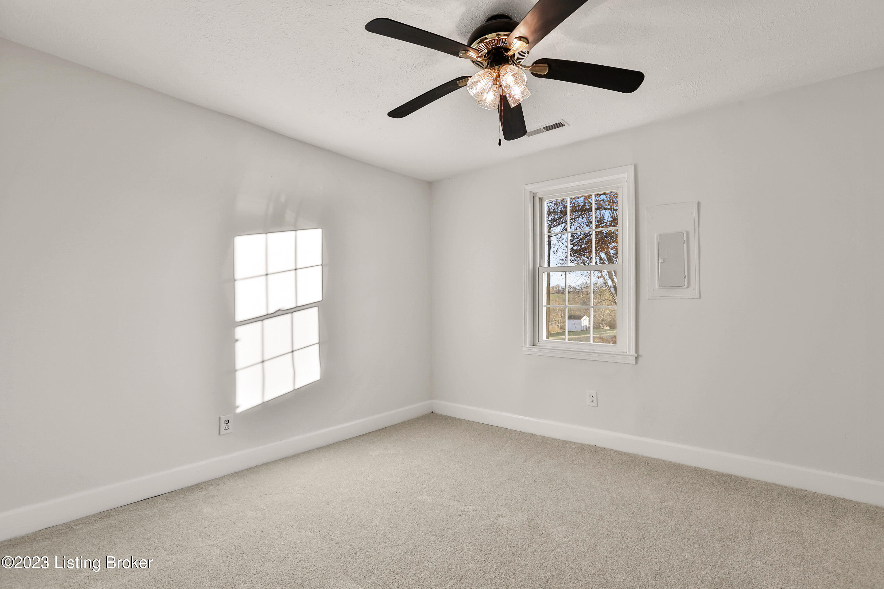 9837 Mt Eden Road Waddy, KY 40076 - Photo 27 of 35 CT6C7419_1