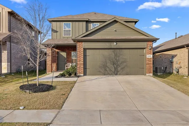 $2,200 | 3329 Watterson Way, Crandall, TX 75114