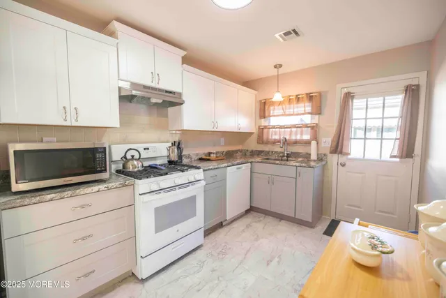 $345,000 | 91 Cabrillo Boulevard, Toms River, NJ 08757