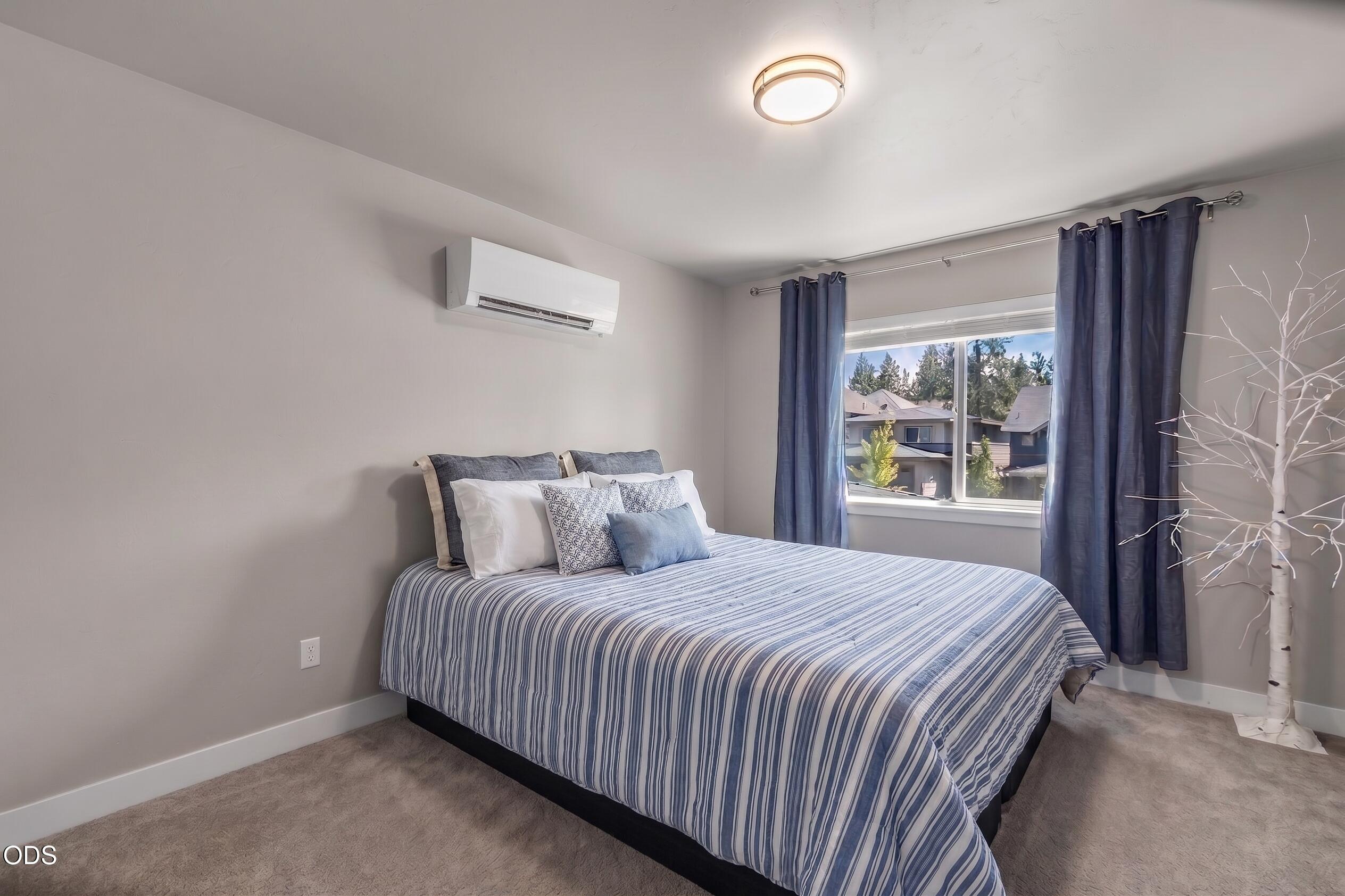 20251 Hardy Road Bend, OR 97703 - Photo 12 of 20 Gallery Image 12
