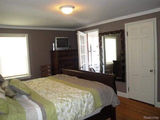 480 Fisher Road Grosse Pointe, MI 48230 - Photo 21 of 23 master bedroom.jpg